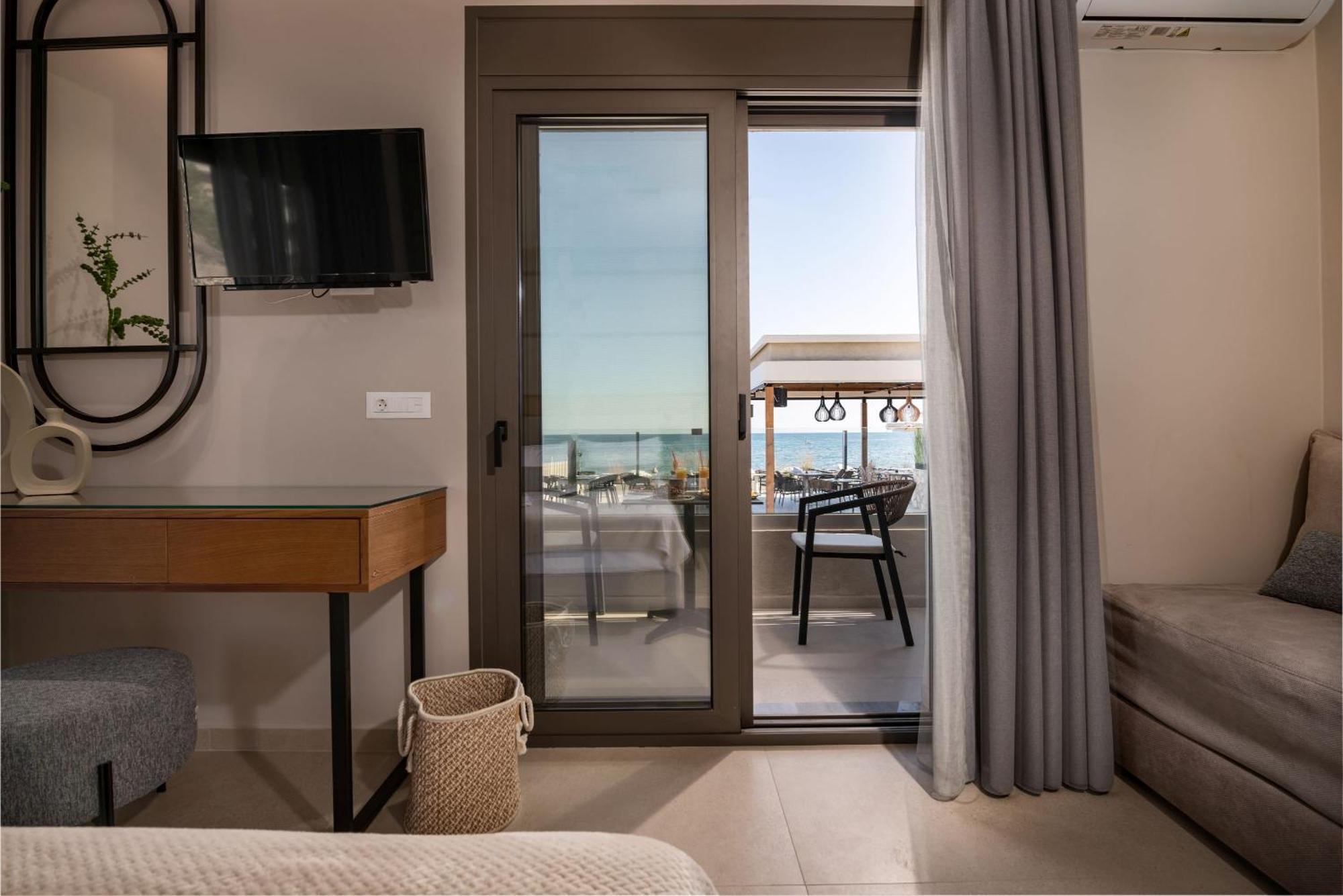 Horizon Apartments - Beachfront Luxury, By Zantewize Laganas Luaran gambar